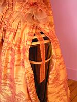 1750 - Robe a la francaise (reconstitution, musee d'Arras) (3)